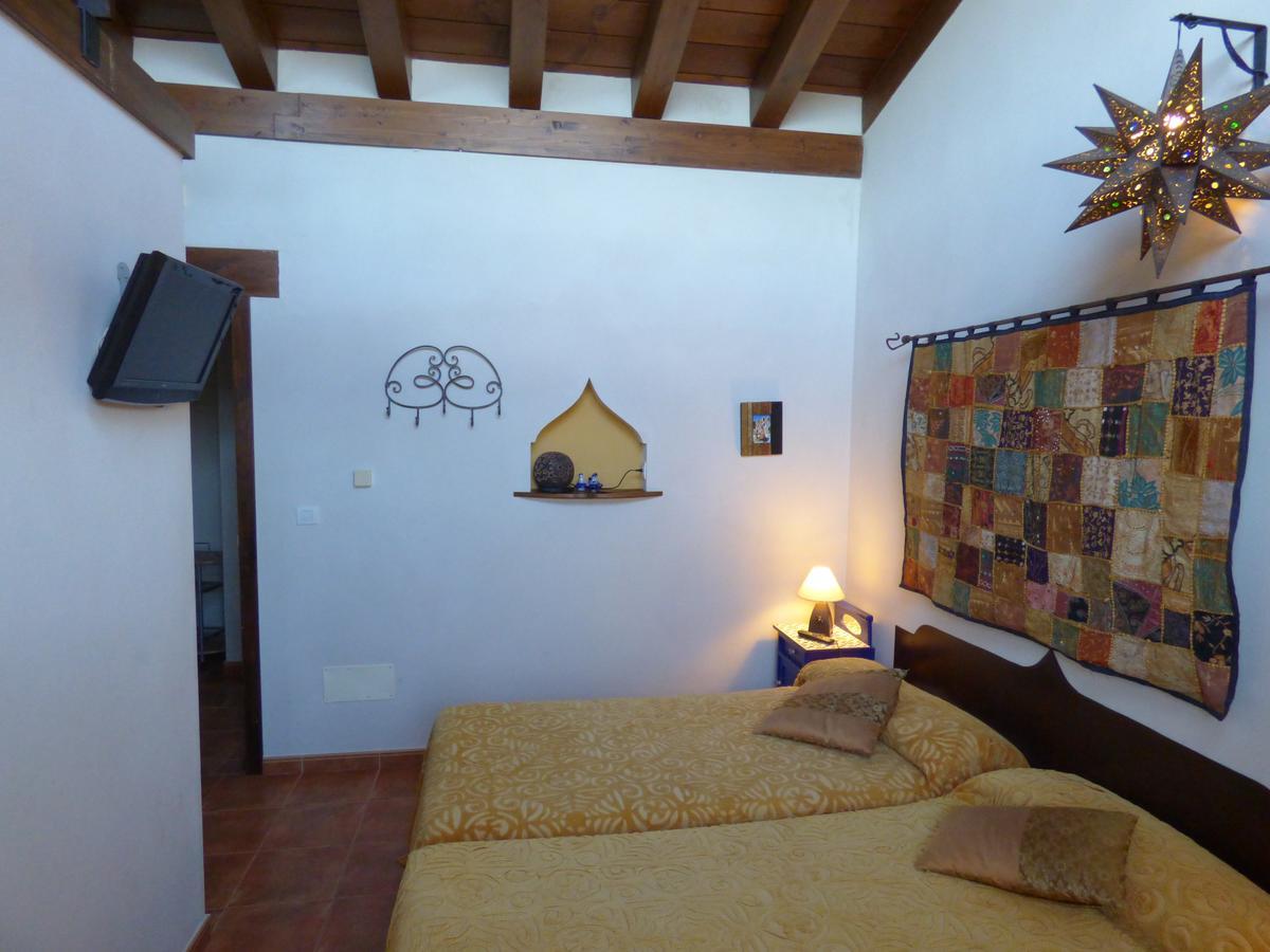 Hotel Albergue Bioclimatico Sabinares Del Arlanza Puentedura Exterior foto