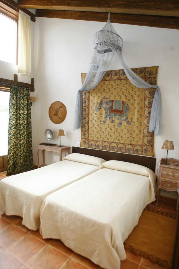 Hotel Albergue Bioclimatico Sabinares Del Arlanza Puentedura Cameră foto