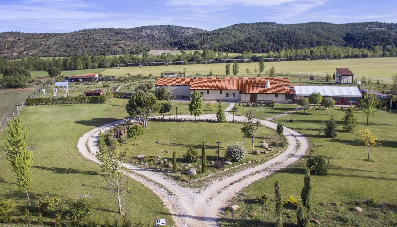 Hotel Albergue Bioclimatico Sabinares Del Arlanza Puentedura Exterior foto